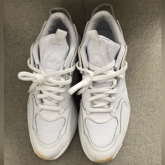 ADIDAS ORIGINALS WOMENS MAGMUR RUNNERS - Picture 7 of 7